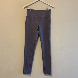 MONDETTA purple textured leggings size small